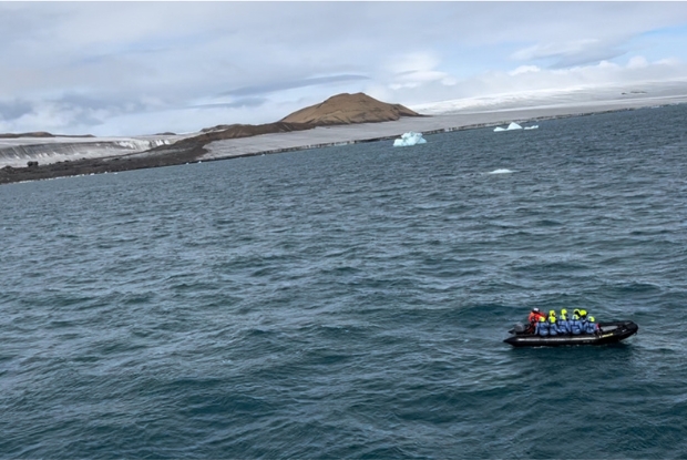 Group boat